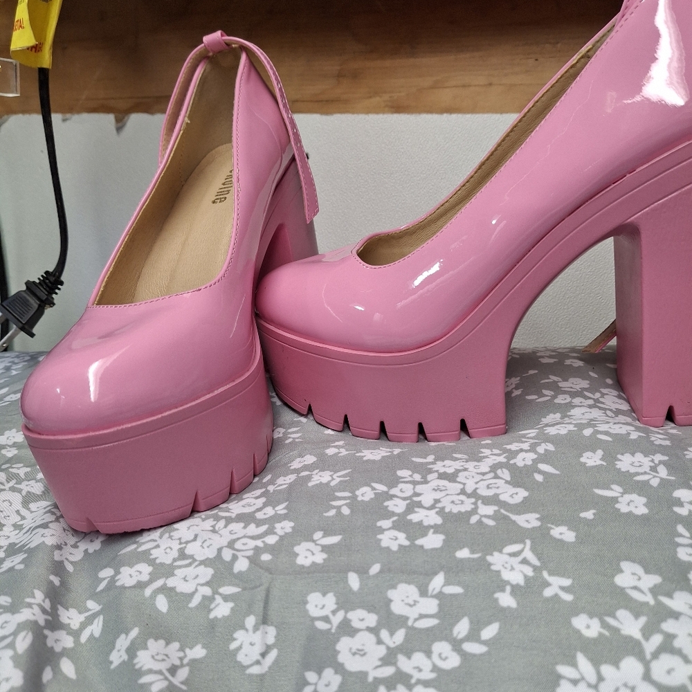 Shoes